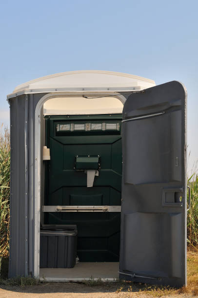 Best Luxury portable toilet rental  in Botkins, OH